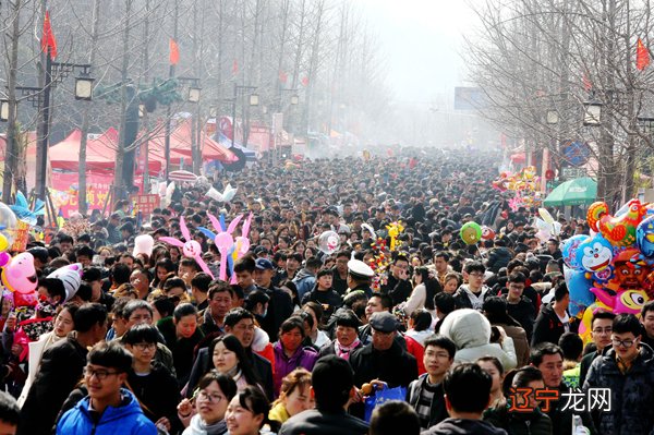 民俗庙会的表演有哪些_品味陕西——第二届海峡两岸春节民俗庙会_庙会民俗特点