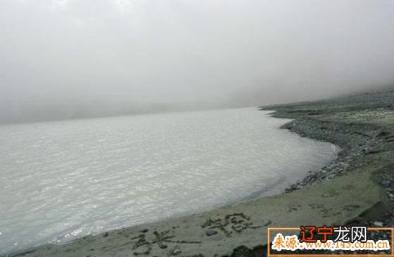 易道风水命理:八字五行水旺缺土的人怎么办才能使五行平衡