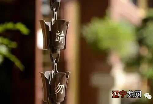 名字中有华字的人,中年过后易发胖,脸型以长圆为主