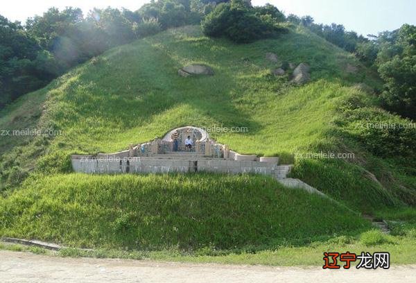 坟墓地怎样建围墙更好_农村乱建坟属哪个部门管_建坟需要子孙八字吗