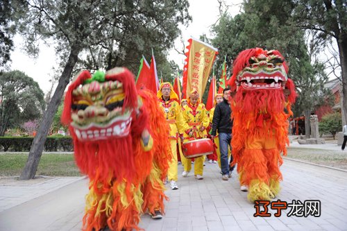 泰安的传统民俗_传统民俗手抄报_中国有哪些传统民俗