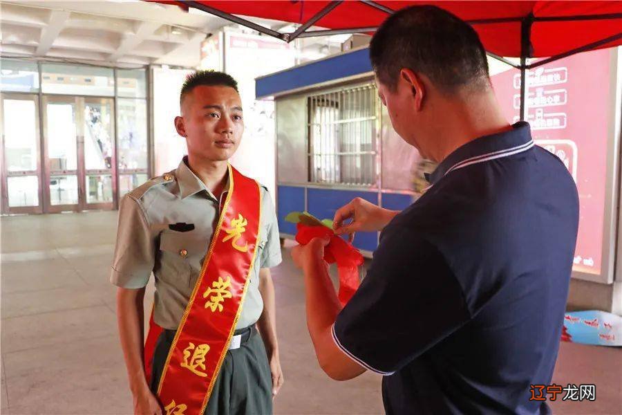 大专生考军校_大专大二去当兵考军校_大专毕业生考军校条件